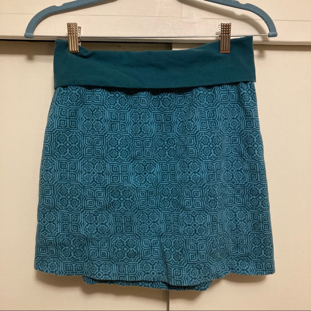 Adorable Prana print skirt